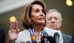 اميركا .. النائب بيلوسي تهاجم ترمب سكرانة .. وفيسبوك يرفض الحذف