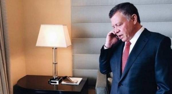 الملك يتلقى اتصالا هاتفيا من ملك البحرين