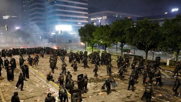 إندونيسيا.. إحباط محاولة لاغتيال وزير الداخلية والمستشار الأمني للرئيس