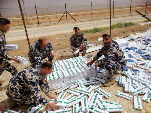 ضبط (ربع مليون) كروز دخان في مركز جمرك جابر