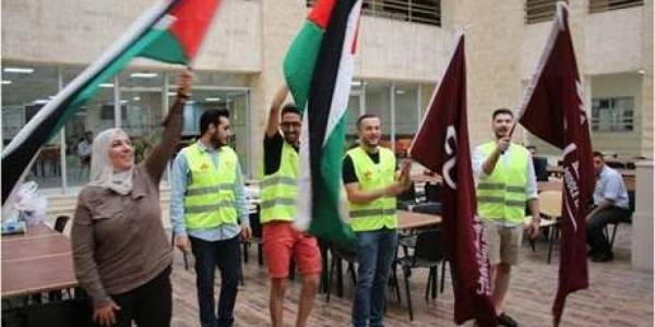 جامعة الشرق الاوسط تحتفل بذكرى عيد الاستقلال 73