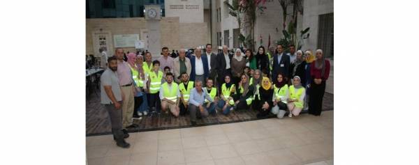 صيدلة الشرق الأوسط  تنظم افطارا للاطفال الأيتام