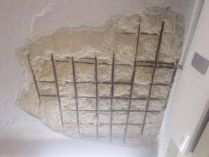 بالصور .. إخلاء مسجد الصديق لسقوط جزء من قصارة السقف