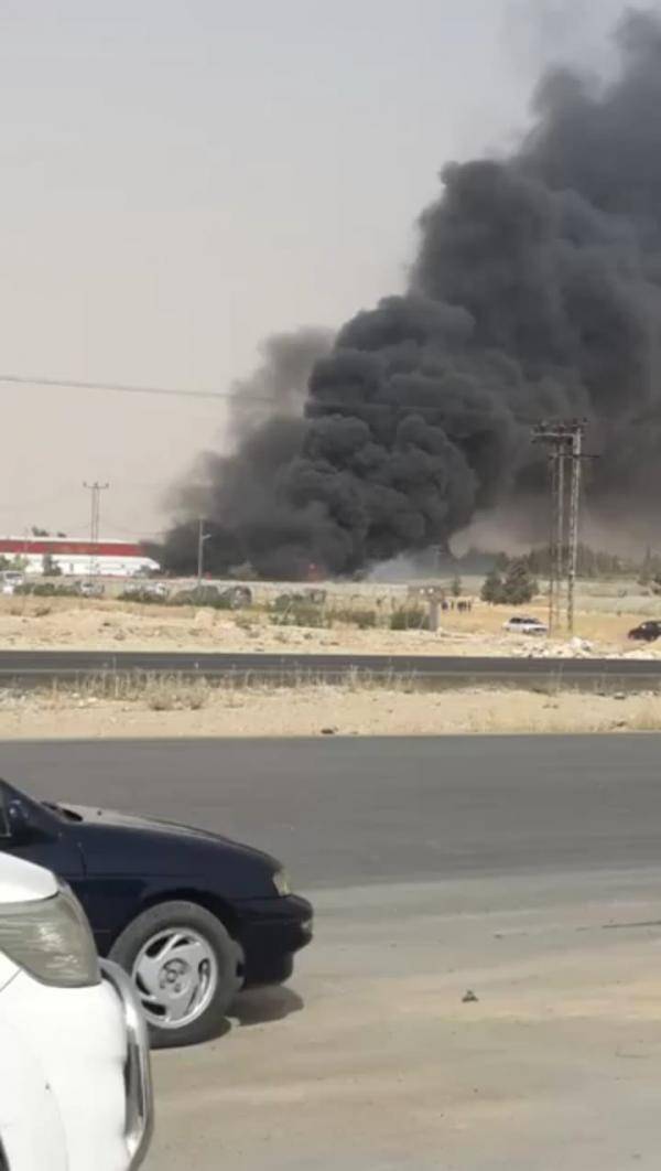 حريق ضخم بمصنع دهانات في منطقة زيزيا (صور وفيديو)