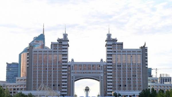 إيقاف (100) شخص شاركوا في مظاهرة غير مرخصة في كازاختسان