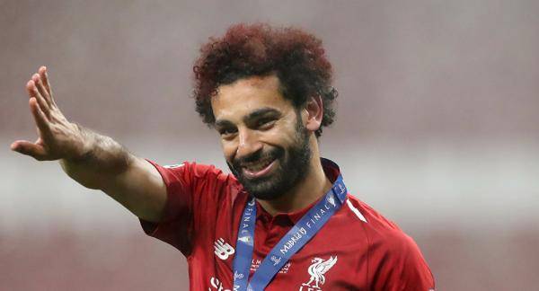 صلاح يتفوق على رونالدو