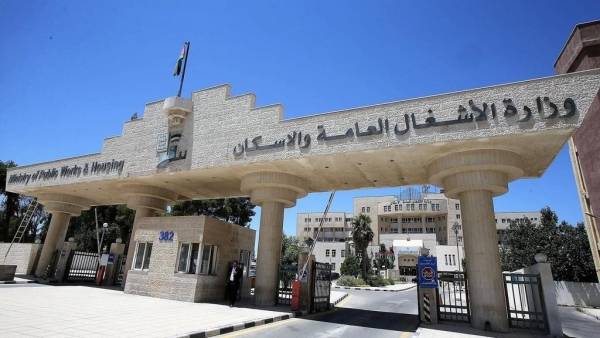 وزارة الاشغال تحيل عطاءات لبناء عدد من المدارس في محافظات المملكة ..(تفاصيل)