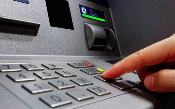 بالصور ...سرقة (250) الف من صراف آلي تابع لاحد البنوك في جرش