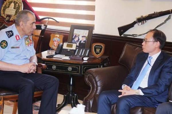 مدير الأمن العام يبحث مع سفير كوريا الجنوبية التعاون المشترك
