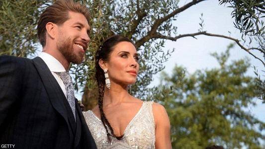 بعد 7 سنوات و3 أبناء.. راموس يتزوج صديقته..بالصور