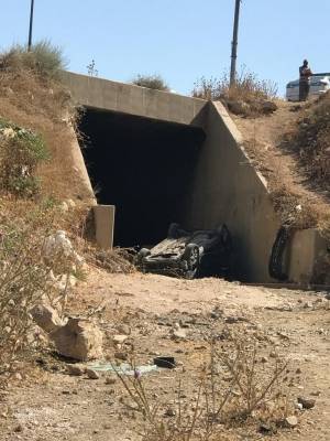 وفاة اثر حادث تدهور وسقوط المركبة داخل نفق على طريق عمان الزرقاء (صور)