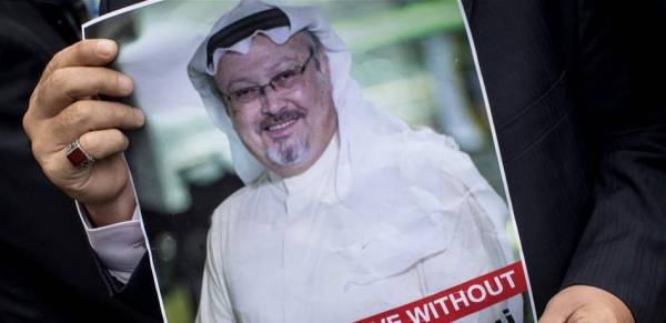 في عيد الأب .. هكذا استذكر نجل جمال خاشقجي والده