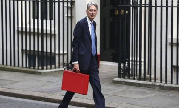 (وزير الخزانة البريطانية مستعد للاستقالة من منصبه)