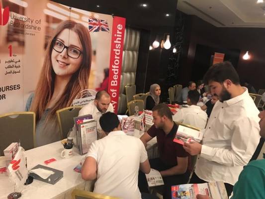 مشاركة جامعة بيدفوردشير البريطانية في معرض الواحد والعشرون الدولي للدراسة