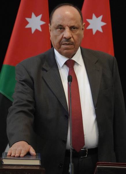 وزير الداخلية يوعز بالسير باجراءات اصدار وتجديد جوازات سفر المقدسيين