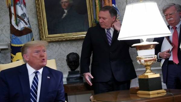 كواليس تراجع ترامب عن ضرب إيران