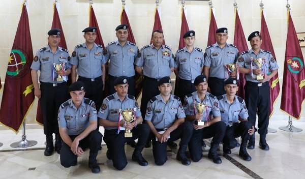 رماة الدرك يحققون نتائج متقدمة .. والحواتمة يكرمهم ويشيد بانجازاتهم