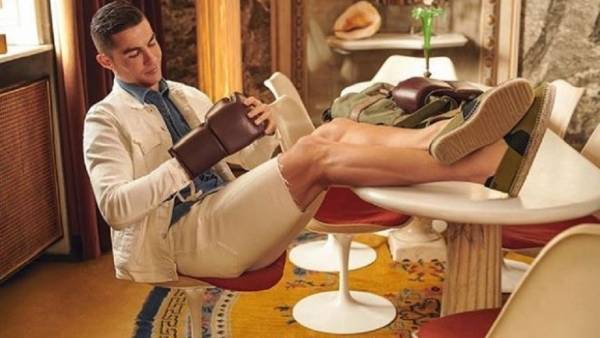 شاهد بالصور .. كيف امضى رونالدو اجازته في اليونان