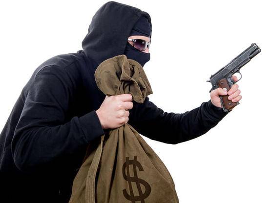 القبض على شخص سرق (40) ألف دينار