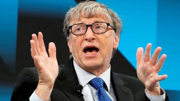 كلّفه مئات المليارات.. بيل غيتس يعترف بأفدح أخطائه!