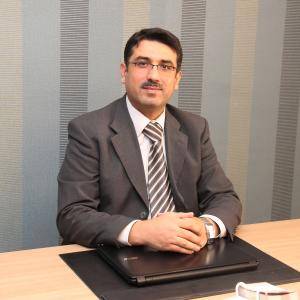 الدكتور الحمد إلى رتبة أستاذ مشارك