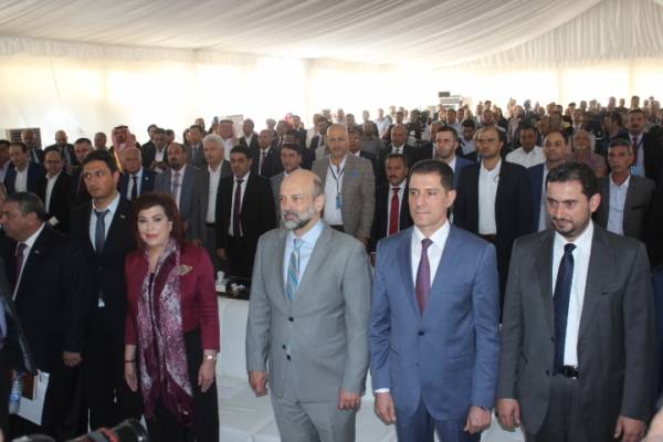 الرزاز: لن نرضى الا أن تكون العلاقة الأردنية العراقية إلا في أعلى مستوياتها صور