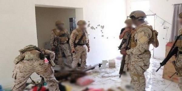 إلقاء القبض على أمير داعش الإرهابي في اليمن (فيديو)