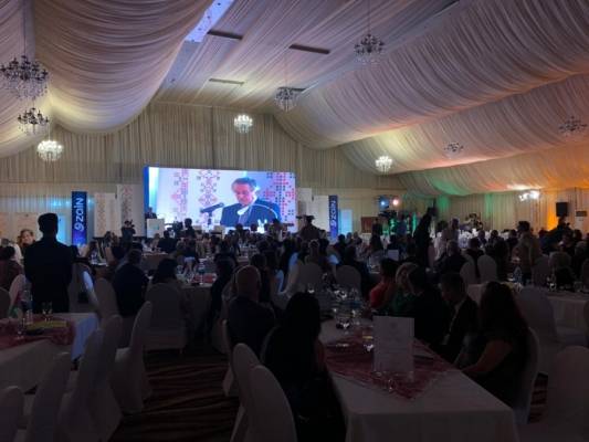 زين ترعى الحفل الخيري ليلة فلسطين 14