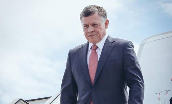 الملك يغادر أرض الوطن لعدة أسابيع