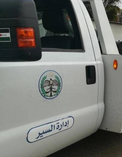 ضبط سائق وحجز مركبته بعد التخميس في عمان ...فيديو