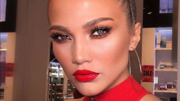 جنيفر لوبيز الروسية تفوق شبيهتها نجمة هوليوود حسنا وجمالا! (صور)