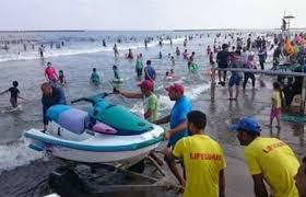 إيطاليا تعتقل قبطان سفينة بطلة لإنقاذها المهاجرين