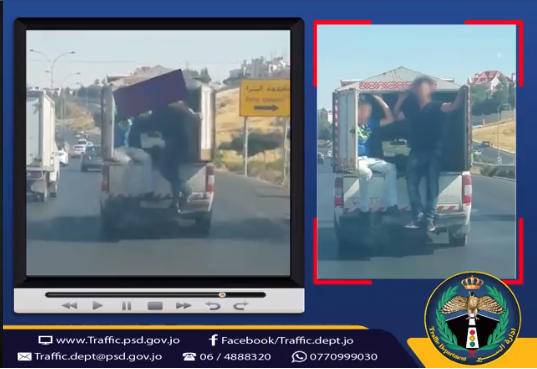 شاهد بالفيديو ... سائق متهور يتسبب بحجز مركبته