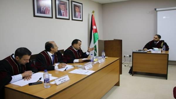 رسالة ماجستير بتخصص التصميم الجرافيكي في جامعة الشرق الأوسط