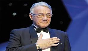 وفاة النجم المصري الشهير عزت أبو عوف