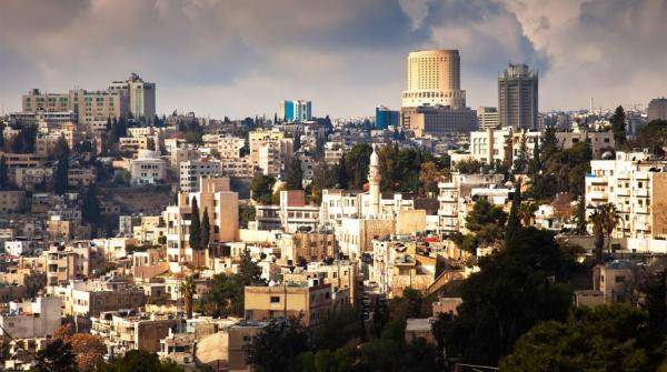 اجواء صيفية نهارا ولطيفة الحرارة ليلا