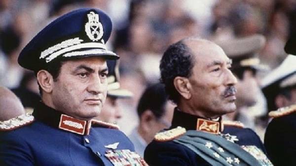 وفاة المصور الذي التقط لحظة اغتيال السادات (فيديو)