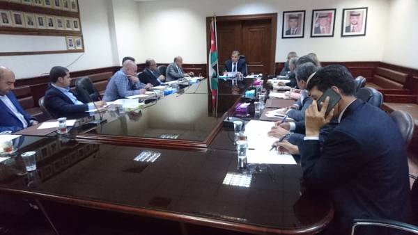 هذا ما جرى بين وزير الصحة ومجلس نقابة الأطباء