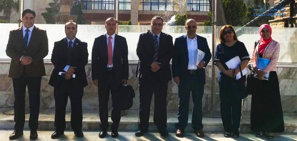 وفد من لجنة هيئة الاعتماد يزور جامعة الزرقاء