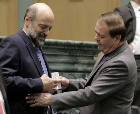 النائب ’مراد’ يسأل الرزاز عن خسائر الجامعات الرسمية والمستشفيات الجامعية