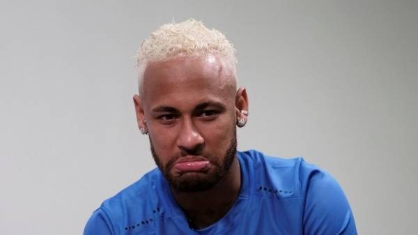 نيمار يخوض تدريبه الأول مع باريس سان جيرمان .. فهل ذهب أمر انتقاله أدراج الريح؟