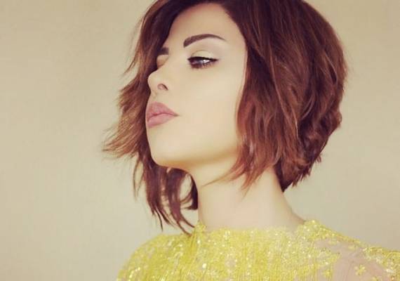 شمس تفاجىء جمهورها وتحلق شعرها على الزيرو!.. فيديو