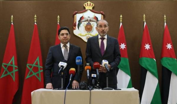 وزير الخارجية يجري محادثات مع نظيره المغربي ( صور )