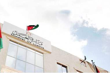 العمل تعلن عن فرص عمل في السعودية والكويت