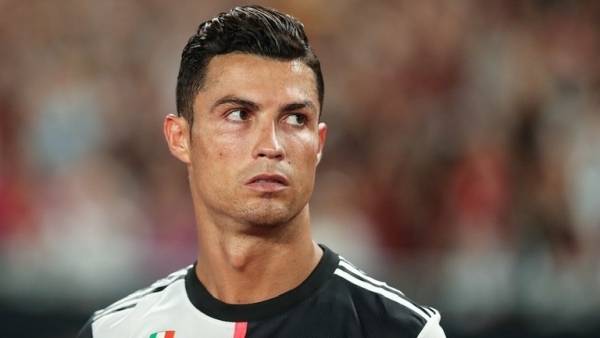 رونالدو يطالب إدارة يوفنتوس بالتعاقد مع نيمار