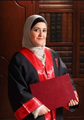 الاء تُدخِل الفرح والسرور لقلب والدها د . جمال جبران بنجاحها بمعدل (88,5)