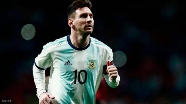 ميسي يتعرض لمحاولة اعتداء في جزيرة إسبانية