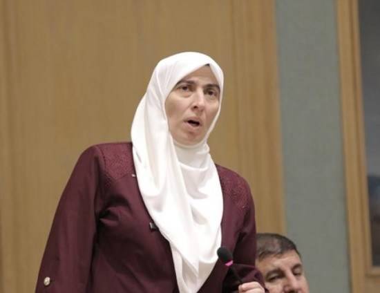 طهبوب تشن هجوماً على الحكومة .. تناقض نفسها وتستحدث هيئة ومركز جديد !!