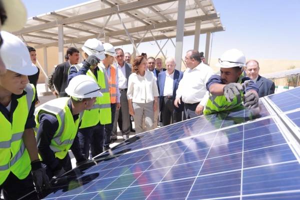 لتفقد مشروع Orange الاردن للطاقة الشمسية  وزيرة الطاقة تزور مركز التميز الأردني الألماني للطاقة الشمسية