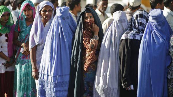 البرلمان الهندي يصنف الطلاق بالثلاث الإسلامي جريمة جنائية